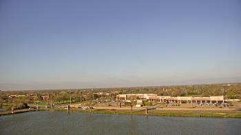 Weather camera view of Commerce Bank.