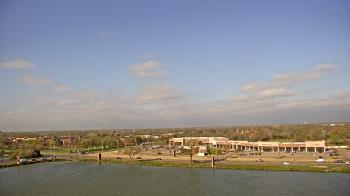 Weather camera view of Commerce Bank.