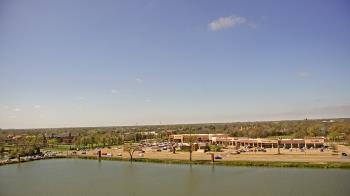 Weather camera view of Commerce Bank.