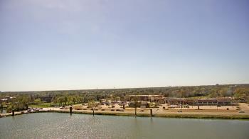 Weather camera view of Commerce Bank.