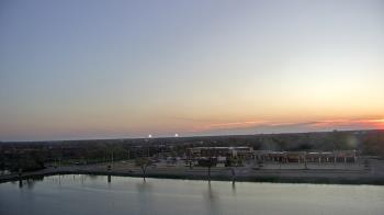 Weather camera view of Commerce Bank.