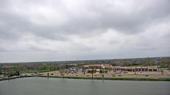 Weather camera view of Commerce Bank.