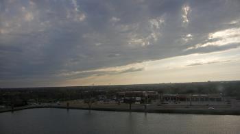 Weather camera view of Commerce Bank.