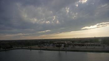 Weather camera view of Commerce Bank.