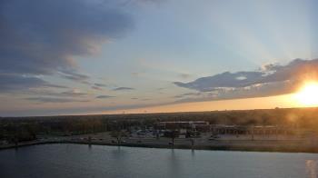Weather camera view of Commerce Bank.
