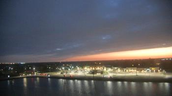 Weather camera view of Commerce Bank.