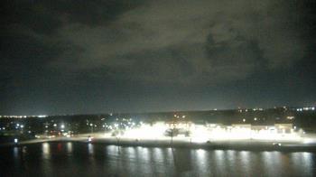 Weather camera view of Commerce Bank.