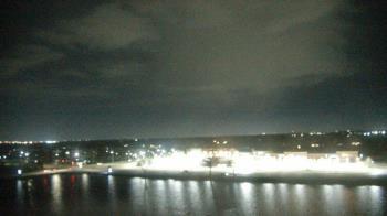 Weather camera view of Commerce Bank.