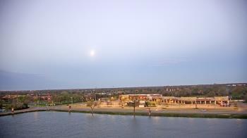 Weather camera view of Commerce Bank.