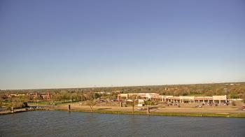 Weather camera view of Commerce Bank.