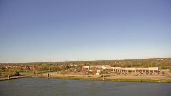 Weather camera view of Commerce Bank.