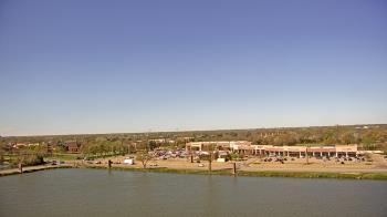 Weather camera view of Commerce Bank.