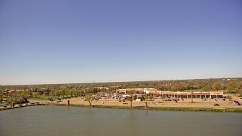 Weather camera view of Commerce Bank.