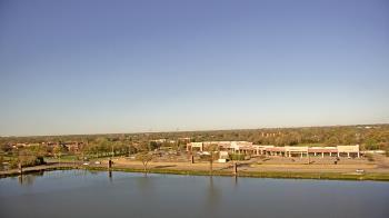 Weather camera view of Commerce Bank.