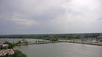 Weather camera view of Commerce Bank.