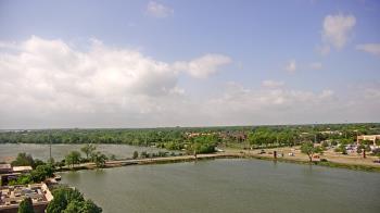 Weather camera view of Commerce Bank.