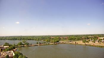 Weather camera view of Commerce Bank.
