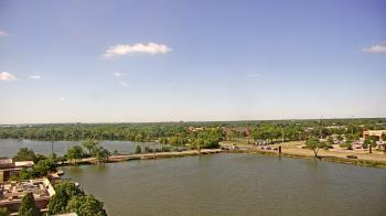 Weather camera view of Commerce Bank.