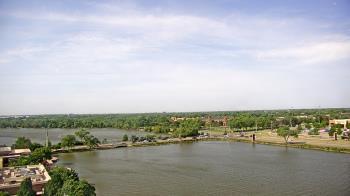 Weather camera view of Commerce Bank.