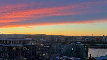 Weather camera view of Hampton Inn.