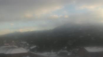 Weather camera view of Woodland Park Public Library.