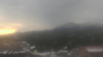 Weather camera view of Woodland Park Public Library.