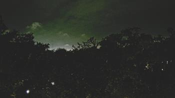 Weather camera view of Metairie Club Gardens.