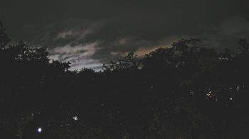 Weather camera view of Metairie Club Gardens.