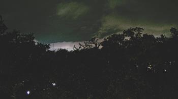 Weather camera view of Metairie Club Gardens.