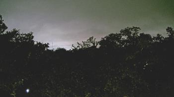 Weather camera view of Metairie Club Gardens.