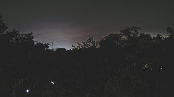 Weather camera view of Metairie Club Gardens.