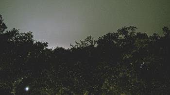 Weather camera view of Metairie Club Gardens.