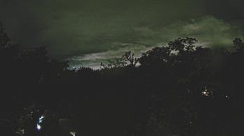 Weather camera view of Metairie Club Gardens.