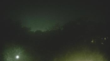 Weather camera view of Metairie Club Gardens.