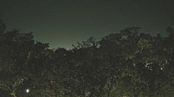 Weather camera view of Metairie Club Gardens.