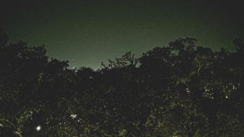 Weather camera view of Metairie Club Gardens.