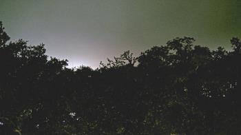 Weather camera view of Metairie Club Gardens.