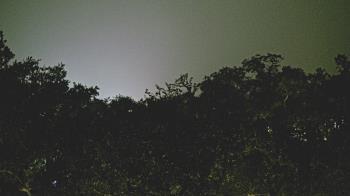 Weather camera view of Metairie Club Gardens.