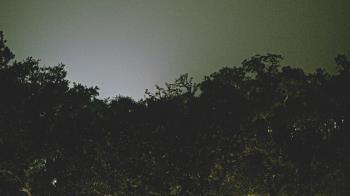 Weather camera view of Metairie Club Gardens.