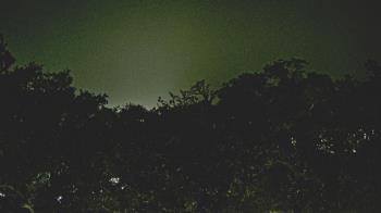 Weather camera view of Metairie Club Gardens.