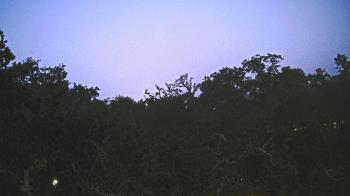 Weather camera view of Metairie Club Gardens.