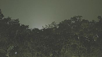 Weather camera view of Metairie Club Gardens.