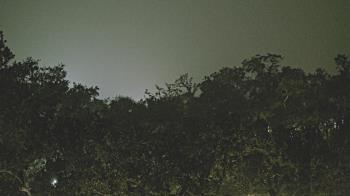 Weather camera view of Metairie Club Gardens.