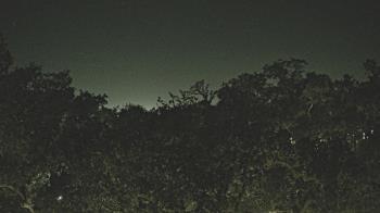 Weather camera view of Metairie Club Gardens.