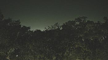 Weather camera view of Metairie Club Gardens.