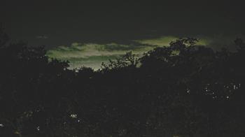 Weather camera view of Metairie Club Gardens.