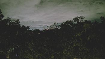 Weather camera view of Metairie Club Gardens.