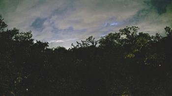 Weather camera view of Metairie Club Gardens.