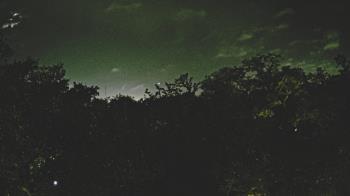 Weather camera view of Metairie Club Gardens.