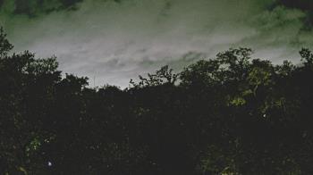 Weather camera view of Metairie Club Gardens.